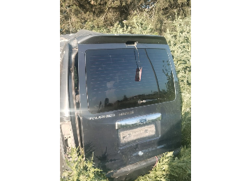 Ford connect çıkma dolu bağaj kapağı