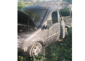 Ford connect çıkma sol ön çamurluk