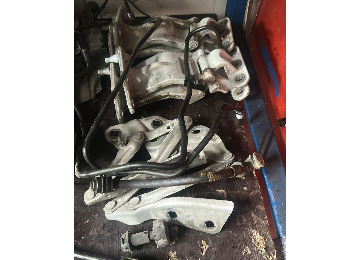 Ford costum çıkma kaput kapı Menteşeleri