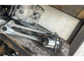 Ford courier çıkma ön cam silecek motoru