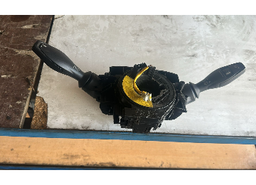 Ford courier çıkma sinyal silecek kolu